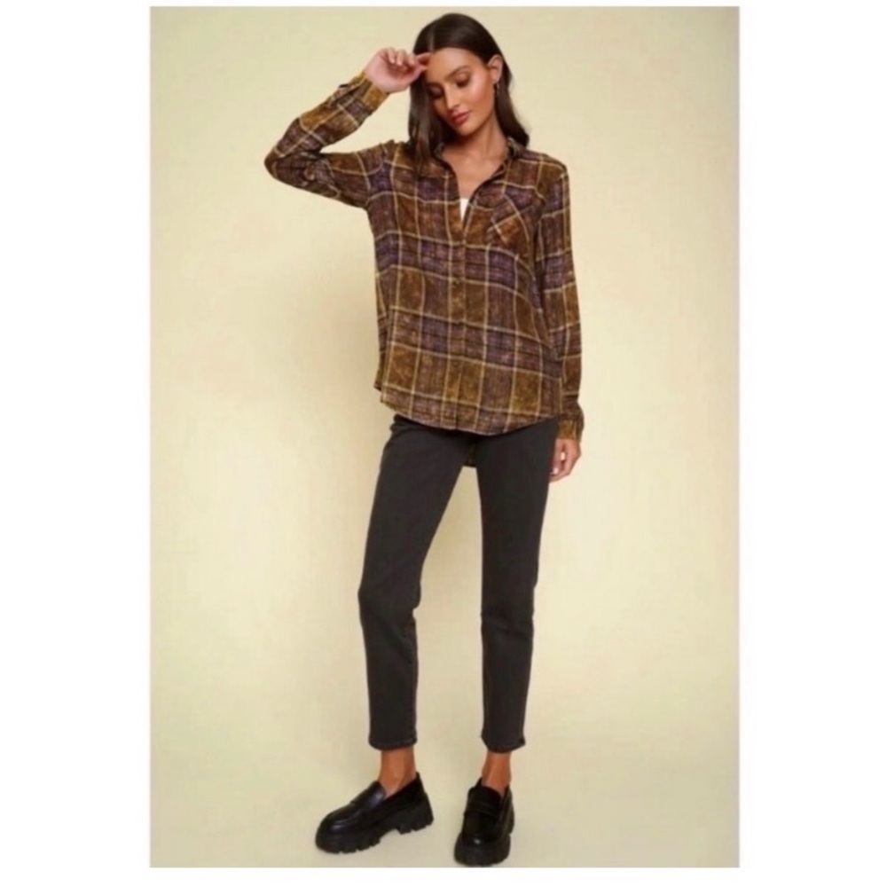 MYSTREE Boutique Brown Plaid Washed Flannel Top - Picture 3 of 10